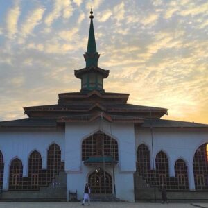 509714705Chrar-i-Sharief_Main (1)